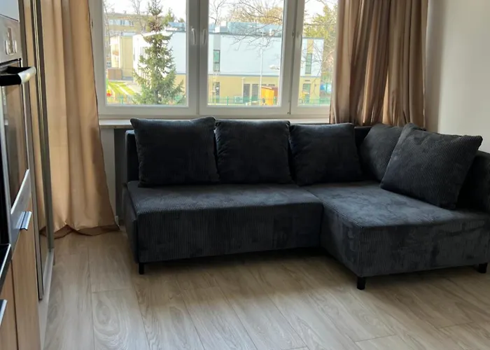 Studio Apartment&Airport- Free Wifi - Netflix - Close By Chopin Airport
